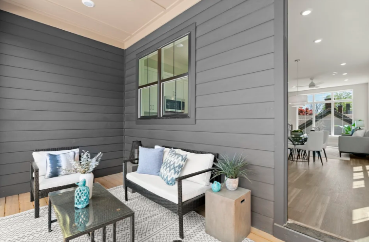 Covered patio with outdoor seating